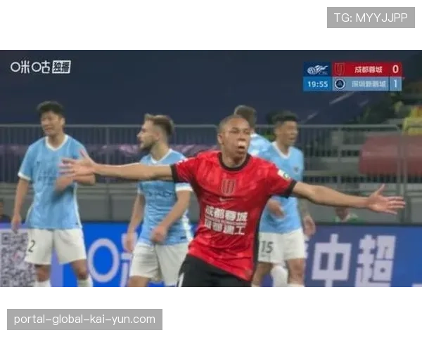 成都蓉城韦林顿带伤梅开二度,嘴唇缝针后坚持比赛展现斗志